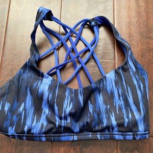 Lululemon free to be wild bra